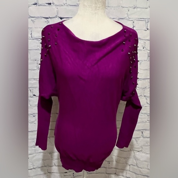 2B Bebe studded spiky long sleeve sweater. Medium - Picture 1 of 6